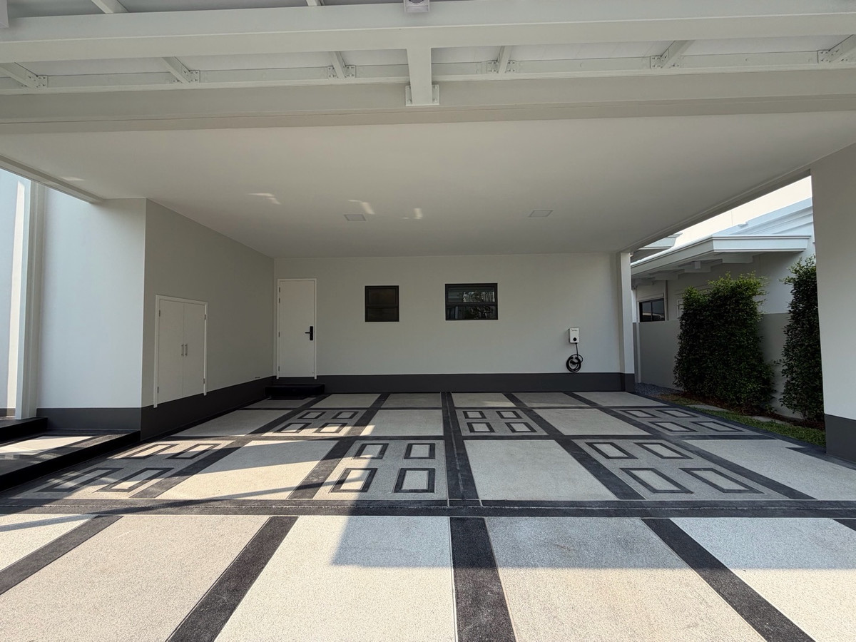 ให้เช่าบ้านบางนา แบริ่ง ลาซาล : ให้เช่าบ้านเดี่ยวหรู เศรษฐสิริ บางนา กม.10 บ้านเดี่ยวดีไซน์โมเดิร์น เรียบหรู ฟังก์ชันลงตัว เหมาะสำหรับครอบครัวที่ต้องการความเป็นส่วนตัวในโครงการระดับพรีเมียม