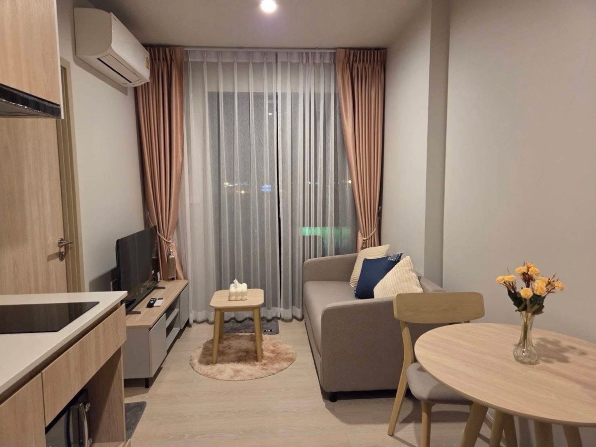 For RentCondoBangna, Bearing, Lasalle : Condo for rent Nue Mega Plus Bangna Room size: 26 sq m Floor: 10 Price: 12,500 baht 📍Free Wifi Nearby places: Mega bangna