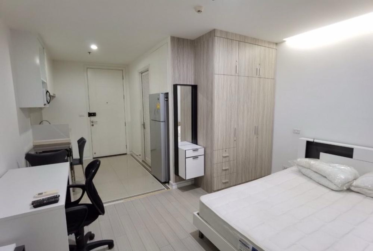 For RentCondoRama9, Petchburi, RCA : For rent TC Green rama 9 (TC Green Rama 9) 1 bedroom, 1 bathroom, 30 sq m, Building A, 6th floor, beautiful city view, complete with furniture and electrical appliances, 12,500 baht.