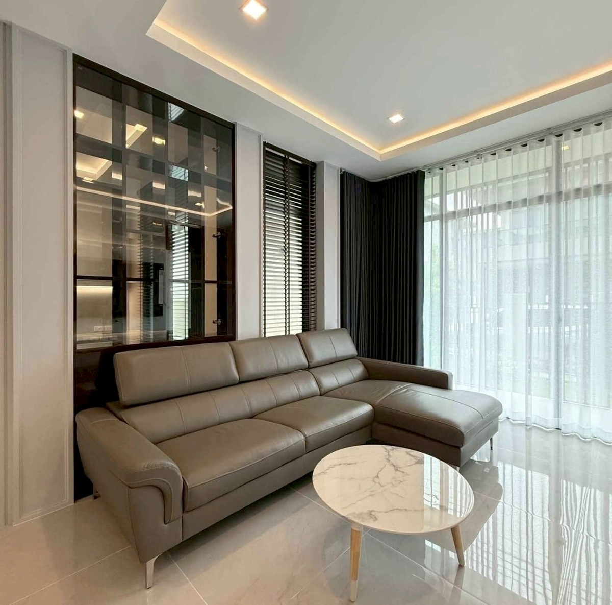 บ้านบางนา แบริ่ง ลาซาล : ✨[ 𝐑𝐄𝐍𝐓/𝐒𝐀𝐋𝐄] เดี่ยวดีไซน์หรู ตกแต่งบิ้วท์อินครบทั้งหลังในสไตล์ที่ทันสมัยและลงตัว บ้านใหม่ไม่เคยมีใครเข้าอยู่🌳