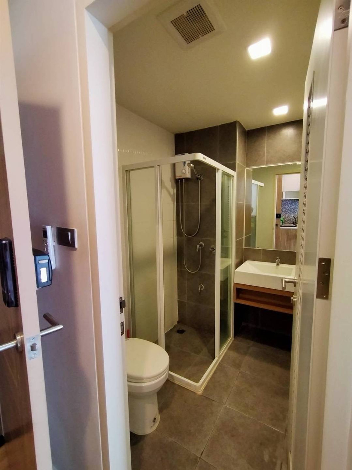 ให้เช่าคอนโดนวมินทร์ รามอินทรา : 👑✨ ให้เช่า H2 Condo รามอินทรา 21 ตึก Wood ชั้น 7 มีเครื่องซักผ้า พร้อมอยู่ 1 เมษา 