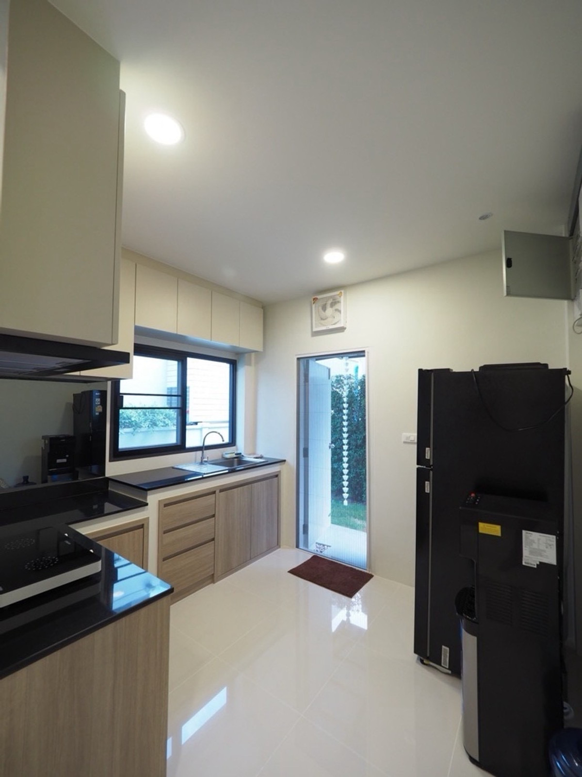 ให้เช่าบ้านบางนา แบริ่ง ลาซาล : ✨🏡 ปล่อยเช่า Centro Bangna เฟส 1 บ้านเดี่ยวสไตล์ Modern Minimal ตกแต่งสวยสบายตา พร้อมเฟอร์นิเจอร์และเครื่องใช้ไฟฟ้า