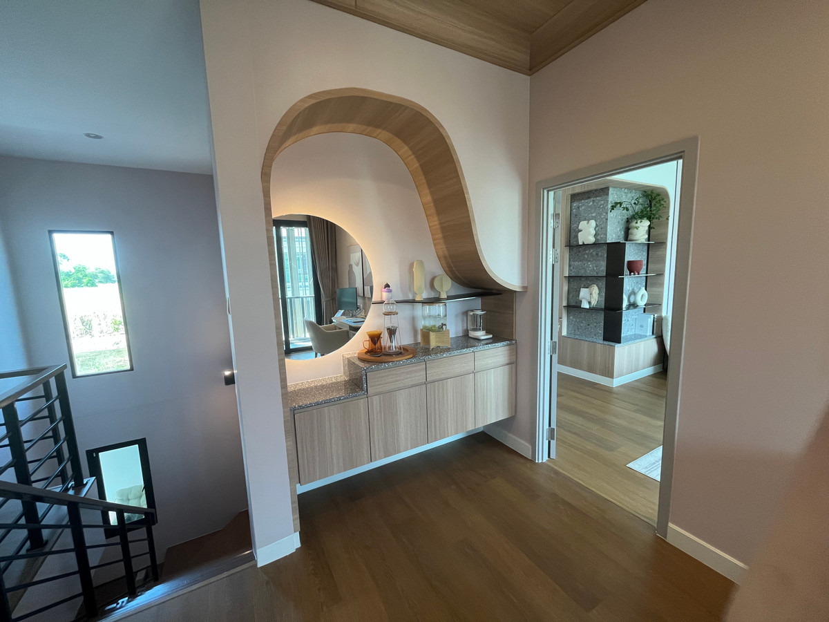 ให้เช่าบ้านบางนา แบริ่ง ลาซาล : บ้านเดี่ยวหรู 4 ห้องนอน - ตกแต่งสวย (สไตล์บ้านโชว์) เช่า 130000 บาท/เดือน