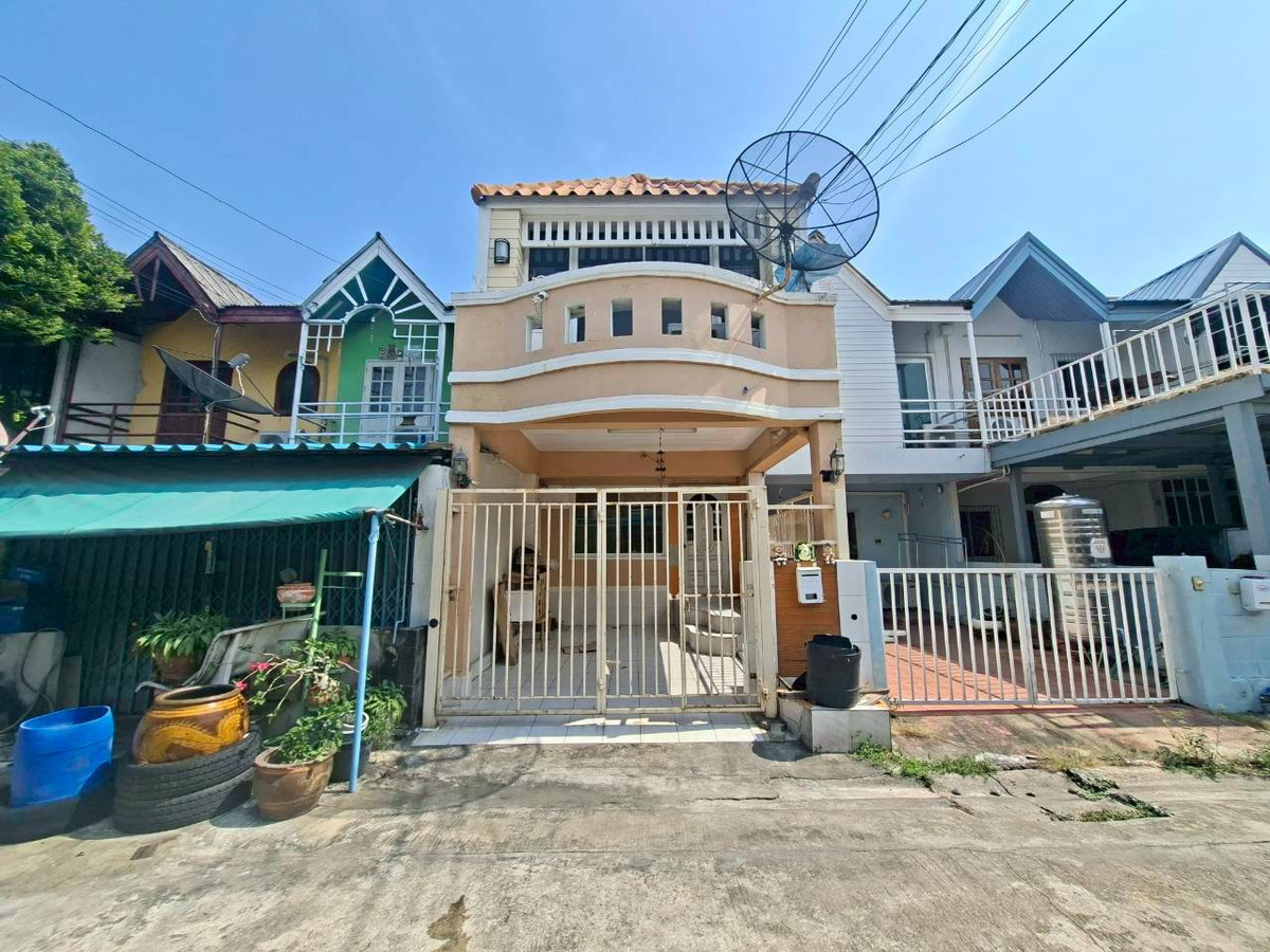 ขายทาวน์โฮมรามคำแหง หัวหมาก : ขายบ้านทาวน์เฮ้าส์ 2 ชั้น หมู่บ้านคอลเลจทาวน์ ซอยรามคำแหง 24 รีโนเวทใหม่เรียบร้อย (N.2033)