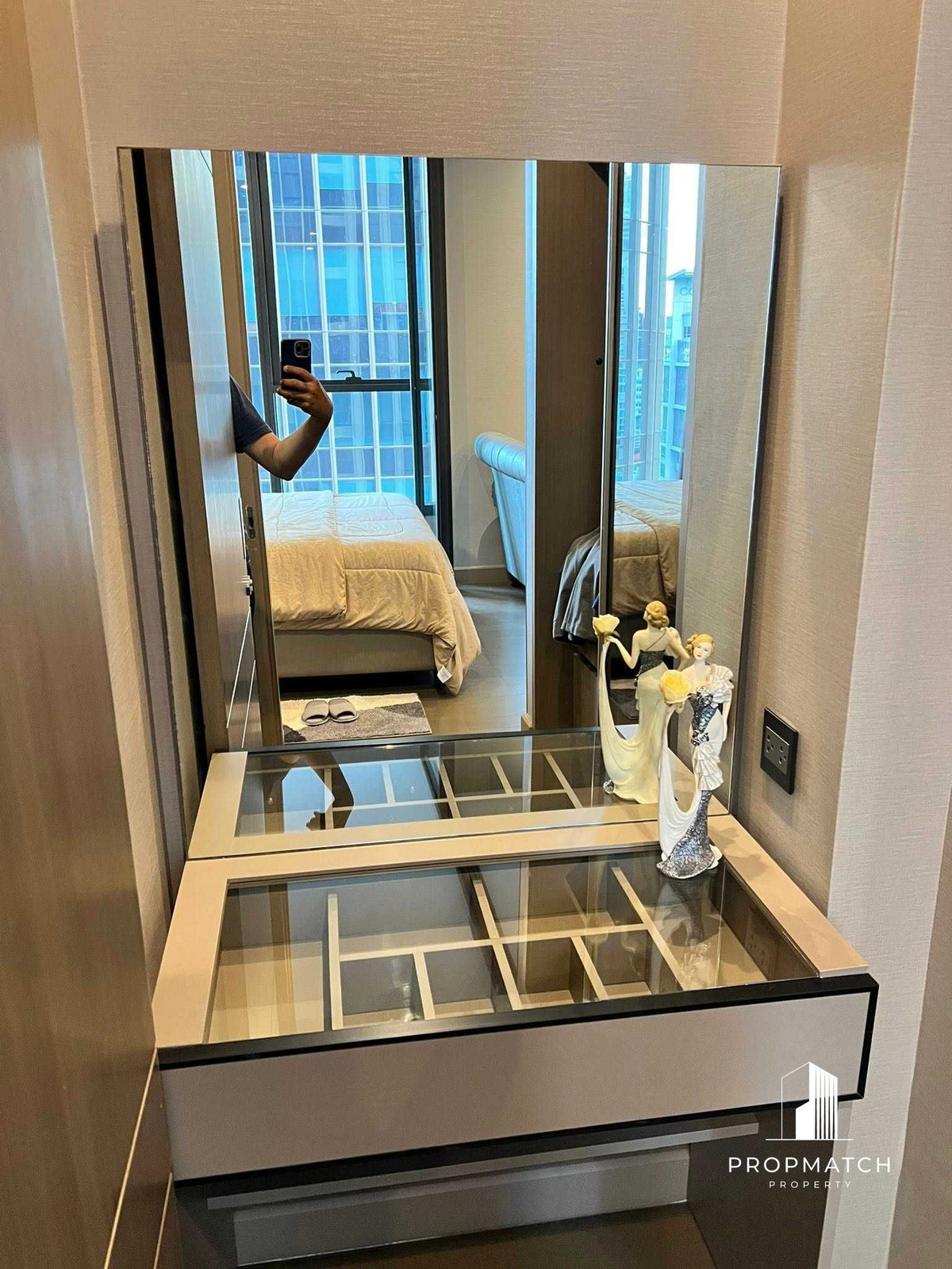 For RentCondoRama9, Petchburi, RCA : ⚡️Best price in the building⚡️The esse at singha complex 🔥36 Sqm 32,000 B only. If interested, contact ⚡️ Putter 0928895628 line:plustor_ss⚡️