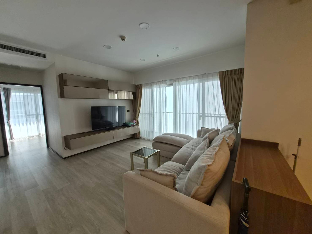 ขายคอนโดสุขุมวิท อโศก ทองหล่อ : New !!!! สวย มาก ถูกมากกก 11 ล้าน Tell 096-2299444