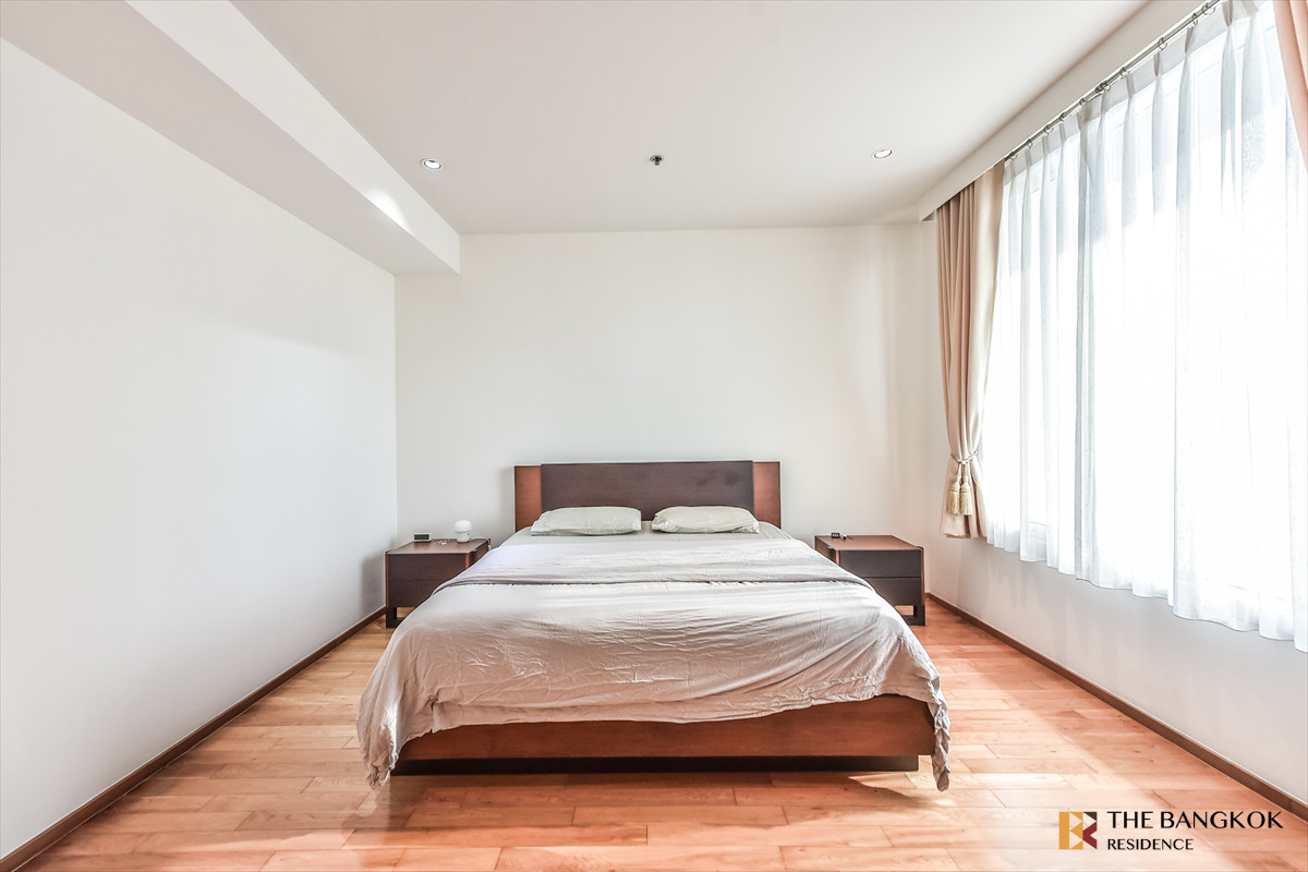 For SaleCondoSathorn, Narathiwat : 🛋️Condo for Sale in Bangkok, Thailand – The Empire Place near BTS Chong Nonsi 20.45M , 3 Bedroom Rare Unit at a Great Price