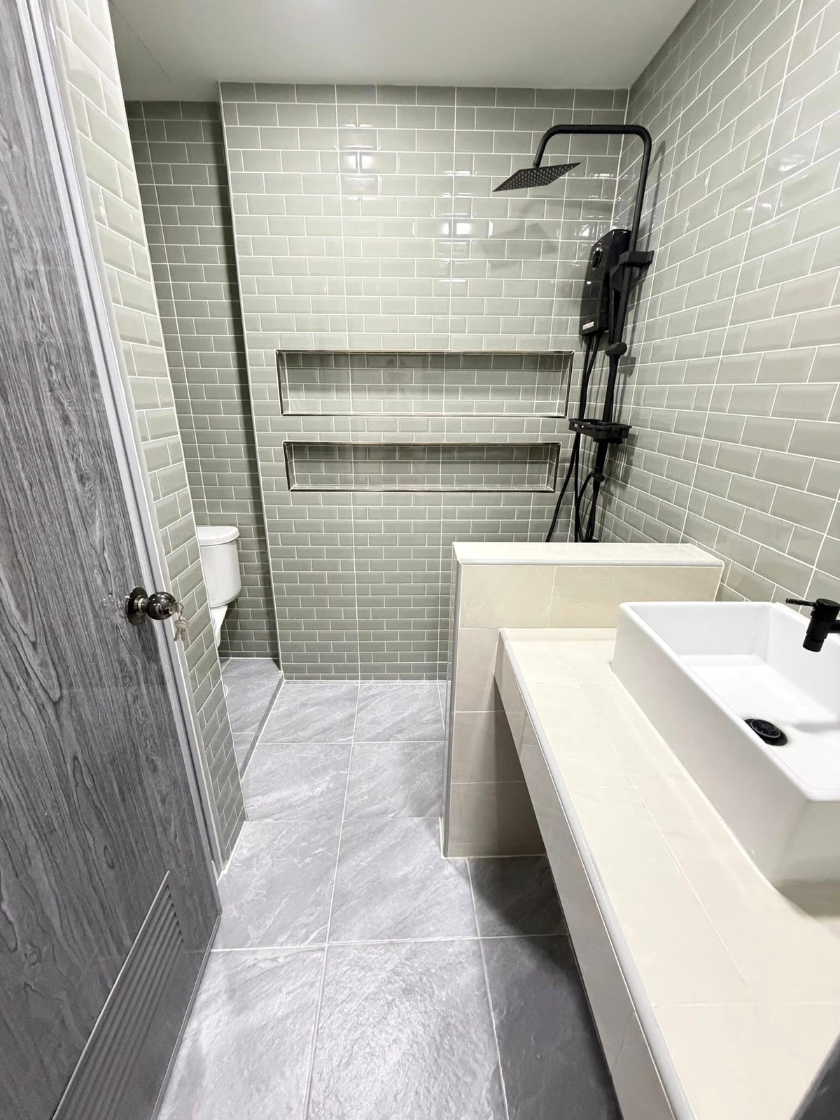 ขายทาวน์โฮมโชคชัย4 ลาดพร้าว71 : หมู่บ้านเลิศอุบล โชคชัย 4 ซอย 22 / 2 ห้องนอน (ขาย), Lert Ubon Village Chokchai 4 Soi 22 / 2 Bedrooms (FOR SALE) FAHS063