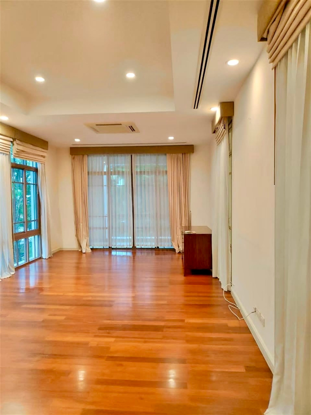 ให้เช่าบ้านอ่อนนุช อุดมสุข : บ้านแสนสิริ สุขุมวิท 67 / 4 ห้องนอน (เช่า), Baan Sansiri Sukhumvit 67 / 4 Bedrooms (FOR RENT) GNG007