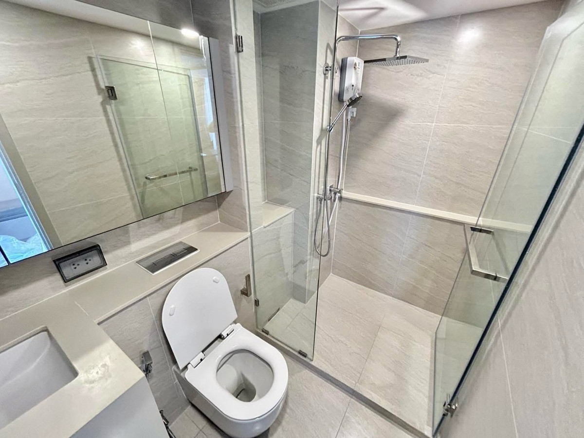 ให้เช่าคอนโดเกษตรศาสตร์ รัชโยธิน : 📍โครงการ : SO Origin Kaset Interchange 
             (โซ ออริจิ้น เกษตร อินเตอร์เชนจ์)

🚝 ใกล้ : BTS สถานีมหาวิทยาลัยเกษตรศาสตร์ 0 เมตร
💵 ราคาเช่า : 29,000 บาท / เดือน