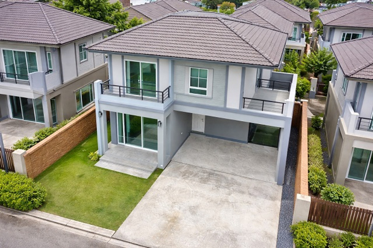 ให้เช่าบ้านปทุมธานี รังสิต ธรรมศาสตร์ : ทำเลถนนคลองหลวง MRT คลองหลวง รังสิตคลอง2 บ้าน2 ชั้น เฟอร์ฯครบ 3 นอน 2 น้ำ ตลาดฟ้ารังสิตคลอง 2 700 ม. 35 ตร.ว. 140 ตร.ม.