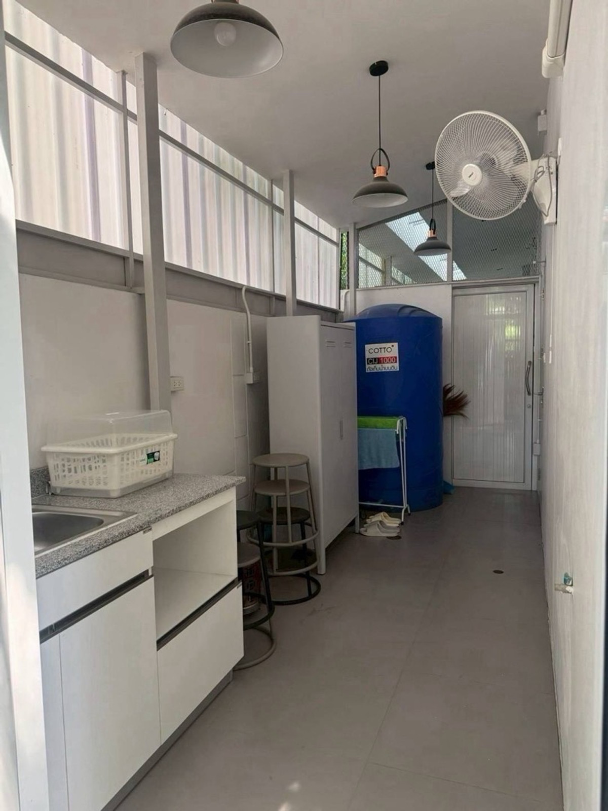 For RentOfficeChokchai 4, Ladprao 71, Ladprao 48, : Commercial Townhome for Rent Ladprao 71 near MRT Lat Phrao 71 clinic space wellness space ready to operate