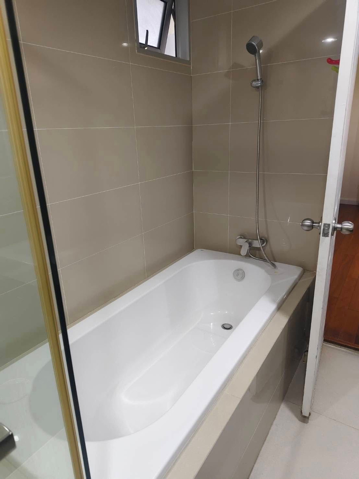 For SaleCondoRama9, Petchburi, RCA : Belle Grand Rama 9 / 6 Bedrooms (FOR SALE), Belle Grand Rama 9 / 6 Bedrooms (For Sale) POP082