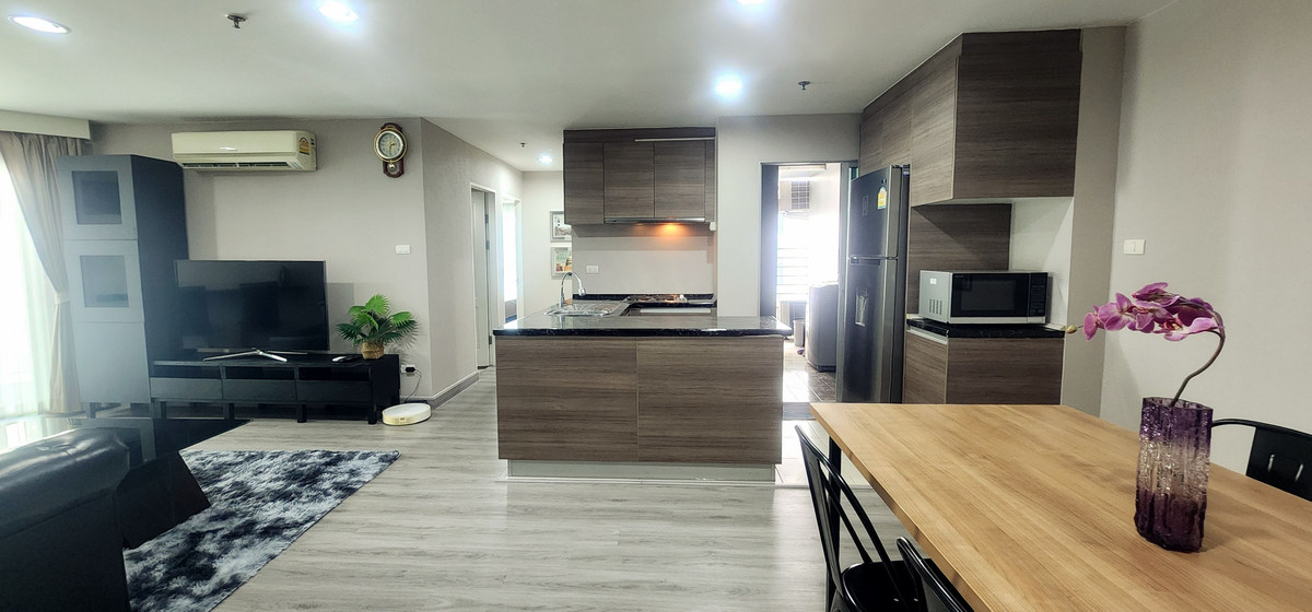 For RentCondoRama9, Petchburi, RCA : !! Beautiful room for rent, Belle Grand Rama 9 Condo, near MRT Rama 9.