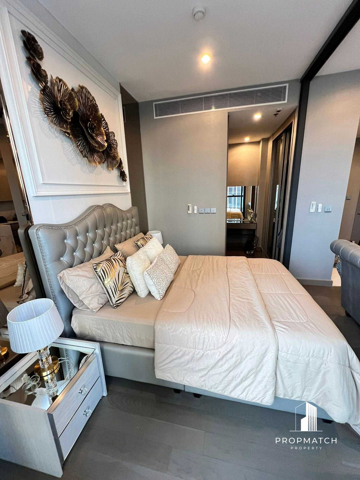 For RentCondoRama9, Petchburi, RCA : ⚡️Best price in the building⚡️The esse at singha complex 🔥36 Sqm 32,000 B only. If interested, contact ⚡️ Putter 0928895628 line:plustor_ss⚡️