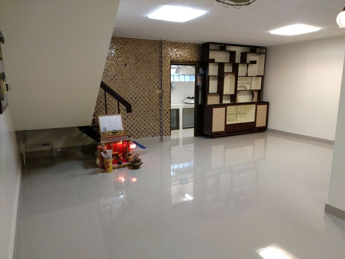 For RentTownhomeRama3 (Riverside),Satupadit : ⚡ For rent, 2-story townhome, Khlong Toei Niwet Village, Rama 3 Soi 78, near MRT, size 21 sq m. ⚡