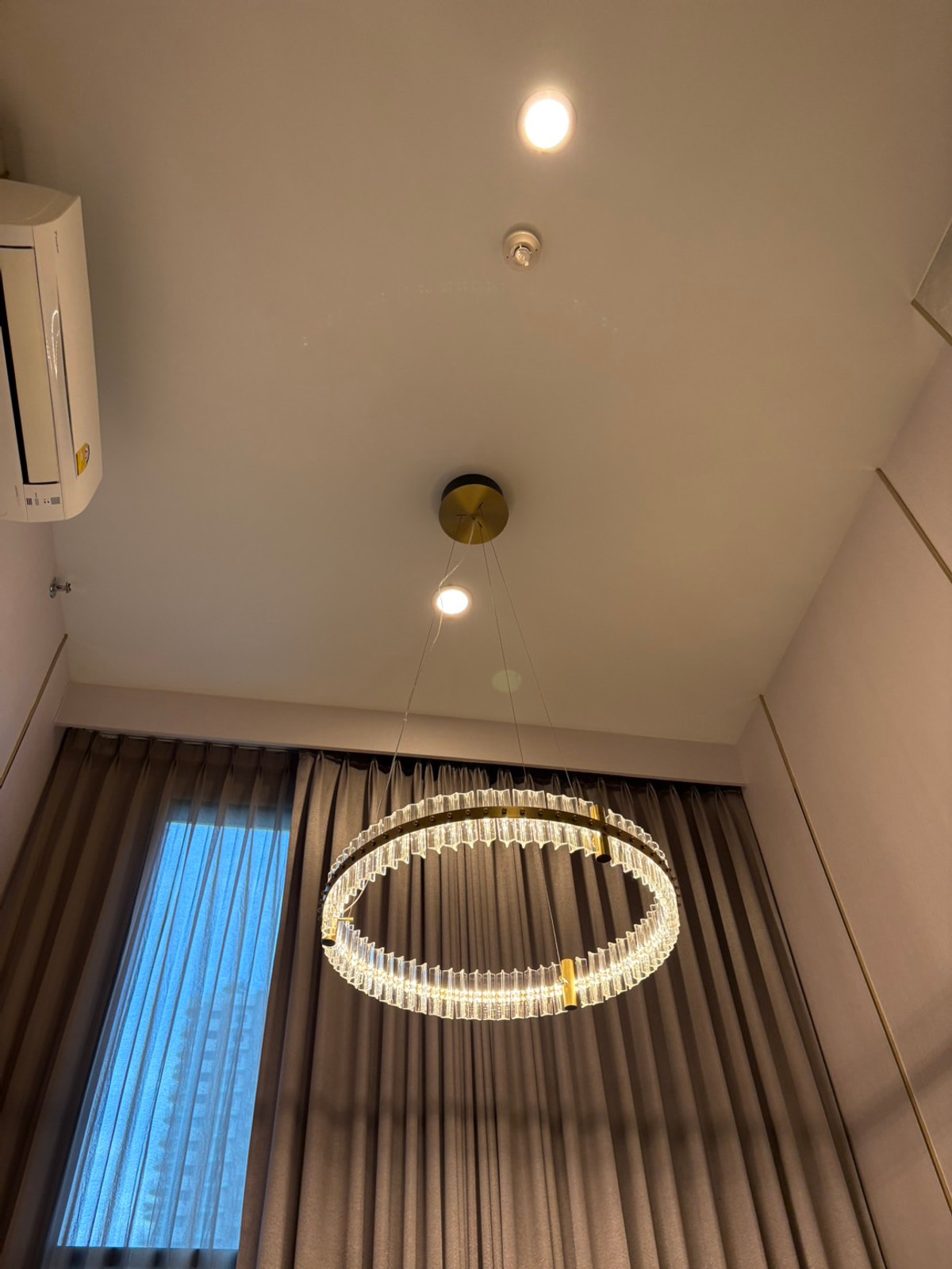 ให้เช่าคอนโดพระราม 9 เพชรบุรีตัดใหม่ RCA : 🌈🧸 FOR RENT | KNIGHTSBRIDGE SPACE RAMA 9 🧸🌈