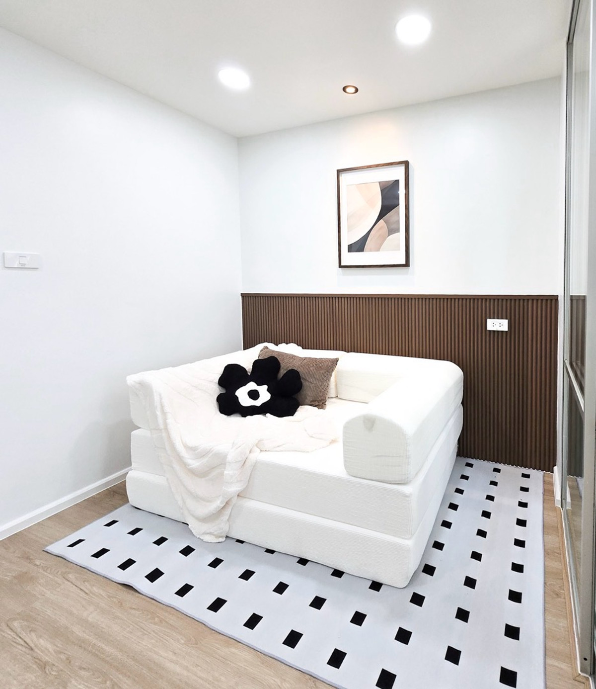 For SaleCondoPattanakan, Srinakarin : K-6818 Beautiful room, newly renovated, ready to move in, for sale! Condo LPN On Nut Phatthanakan