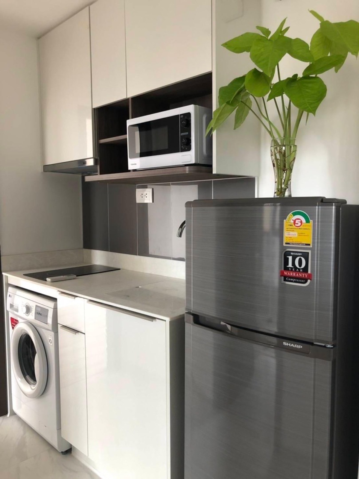 ให้เช่าคอนโดพระราม 9 เพชรบุรีตัดใหม่ RCA : 📍✨ ให้เช่า Ideo Mobi Asoke | เพียง 19,500฿/เดือน ✨💖 1 ห้องนอน | 34 ตร.ม. 📞 Contact : Aomam (Agent) Tel./Line ID : 095-587-1692 WhatsApp : +66 95 587 1692