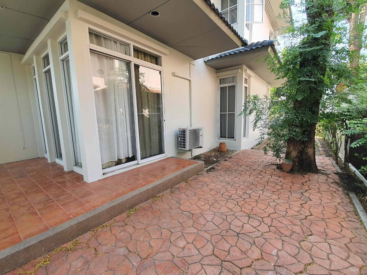 ให้เช่าบ้านโชคชัย4 ลาดพร้าว71 : บางกอก วิลล่า / 3 ห้องนอน (เช่า), Bangkok Villa / 3 Bedrooms (FOR RENT) JANE051