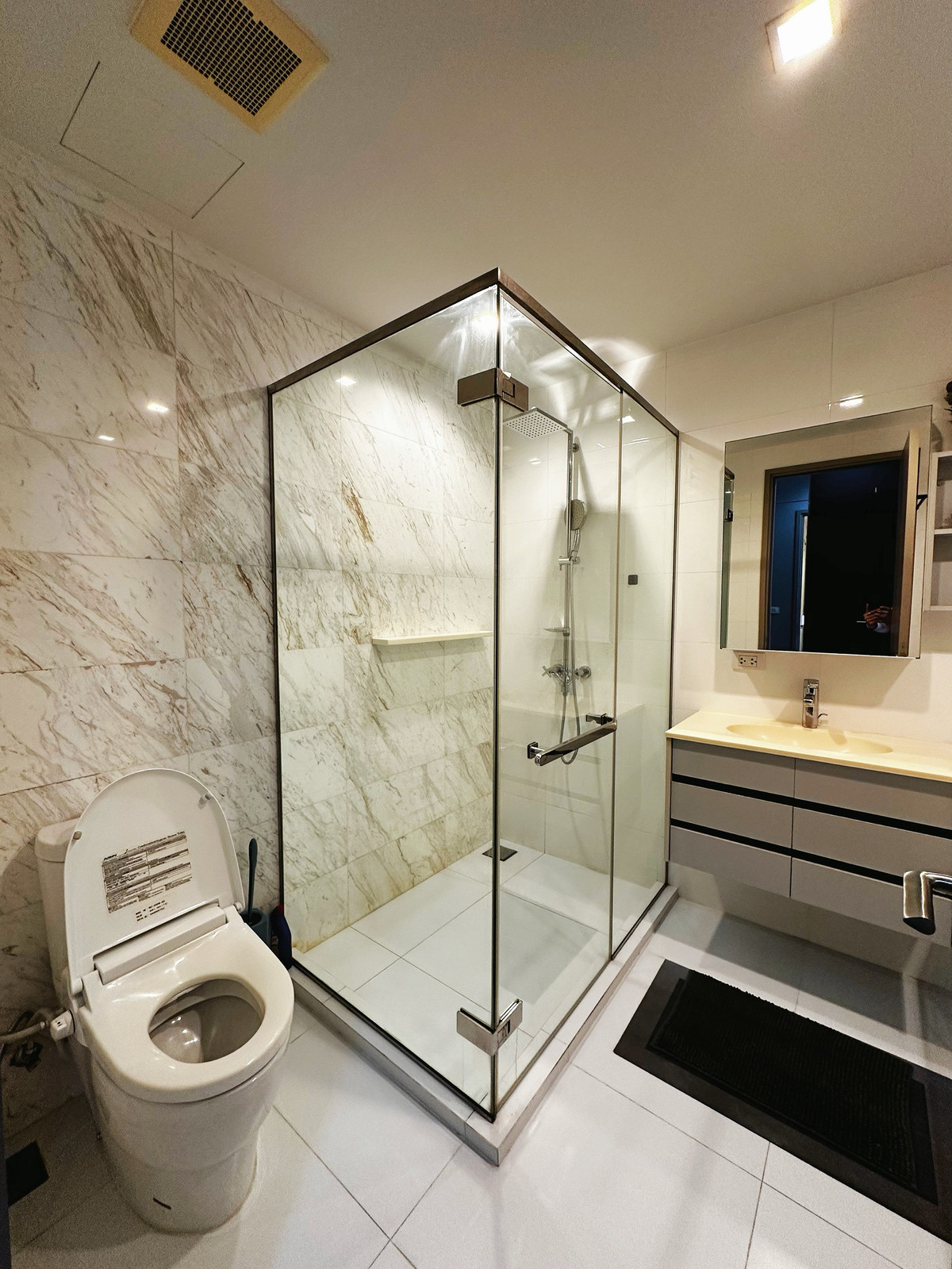 For RentCondoSukhumvit, Asoke, Thonglor : !! Beautiful room for rent, Condo HQ Thonglor, near BTS Thonglor.