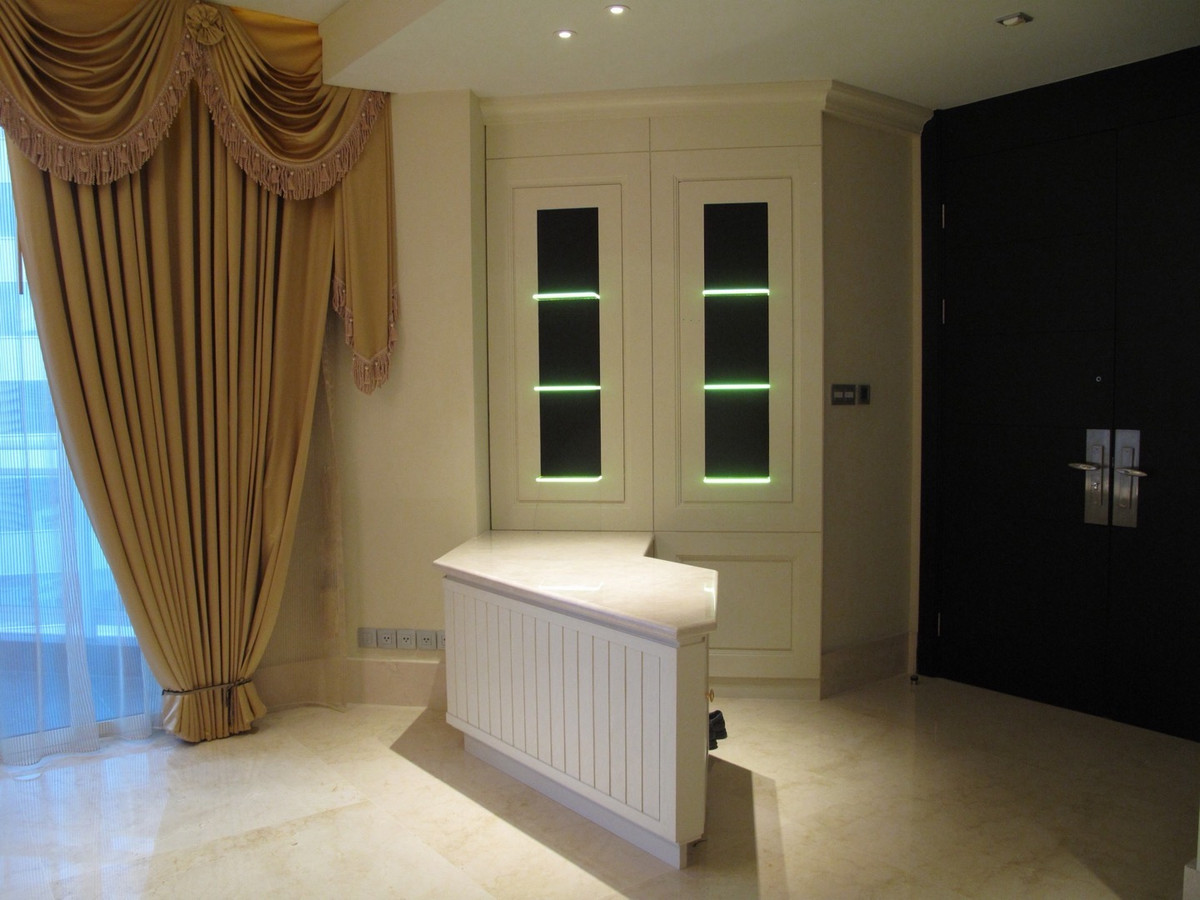 For SaleCondoSathorn, Narathiwat : 3 Bedroom Condo for Sale in Sathorn CBD Near BTS Chong Nonsi Spacious 104 sq.m