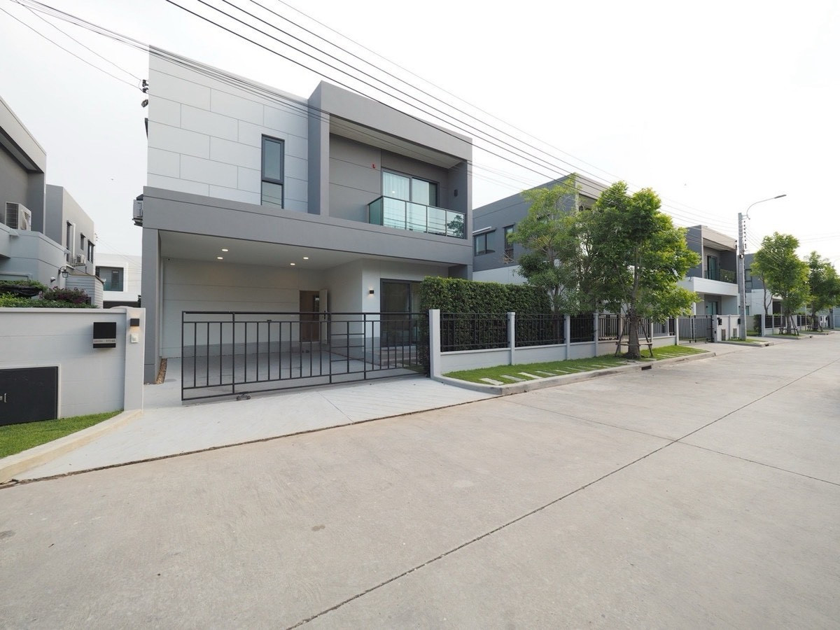 ให้เช่าบ้านบางนา แบริ่ง ลาซาล : ✨🏡 ปล่อยเช่า Centro Bangna เฟส 1 บ้านเดี่ยวสไตล์ Modern Minimal ตกแต่งสวยสบายตา พร้อมเฟอร์นิเจอร์และเครื่องใช้ไฟฟ้า