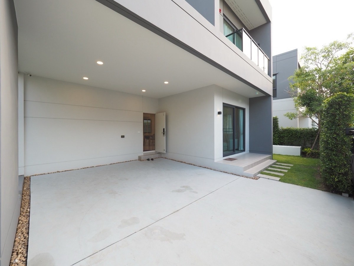 ให้เช่าบ้านบางนา แบริ่ง ลาซาล : ✨🏡 ปล่อยเช่า Centro Bangna เฟส 1 บ้านเดี่ยวสไตล์ Modern Minimal ตกแต่งสวยสบายตา พร้อมเฟอร์นิเจอร์และเครื่องใช้ไฟฟ้า