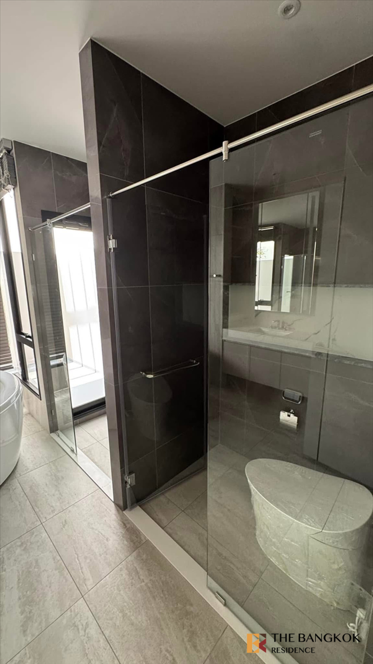 ให้เช่าบ้านพัฒนาการ ศรีนครินทร์ : Malton Gates - Krungthep Kreetha 🏡 บ้านเดี่ยว Super Luxury ทำเลทองโซนกรุงเทพกรีฑา ดีไซน์ Courtyard กลางบ้าน 💎