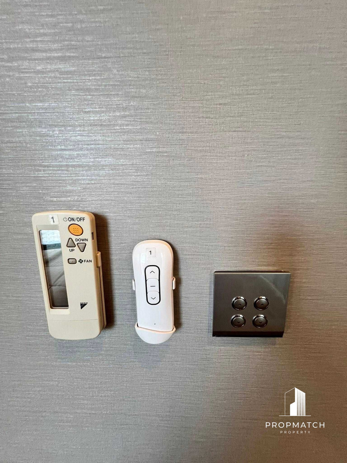 For RentCondoRama9, Petchburi, RCA : ⚡️Best price in the building⚡️The esse at singha complex 🔥36 Sqm 32,000 B only. If interested, contact ⚡️ Putter 0928895628 line:plustor_ss⚡️