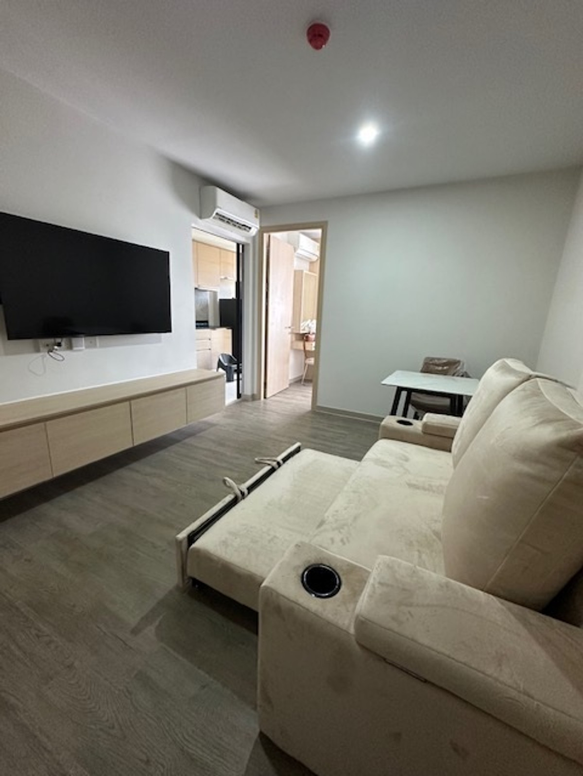 For RentCondoSathorn, Narathiwat : 🔥🔥 🏢 The Shade Sathorn 1 (The Shade Sathorn 1) 🔥🔥 📍 Sathorn 1, convenient travel, near MRT.