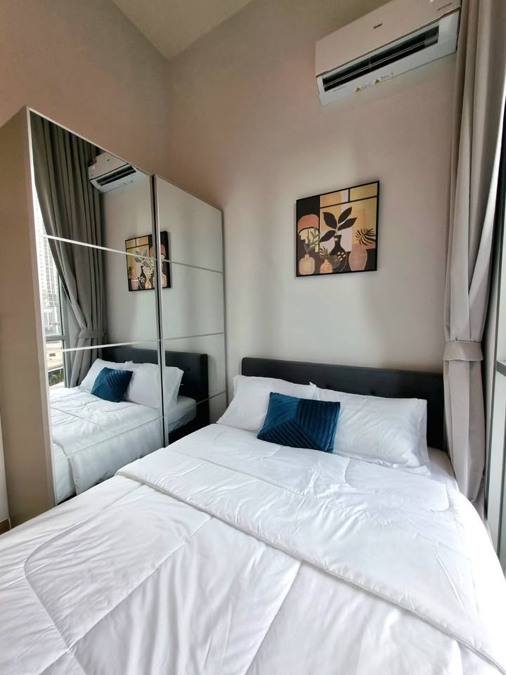 ให้เช่าคอนโดรัชดา ห้วยขวาง : 🔥ให้เช่าด่วน🔥โนเบิล รีวอลฟ์ รัชดา 2 ห้องสวย ดูโปร่งดูกว้างขึ้น ห้องมุม บรรยากาศสงบ อยู่ชั้นเดียวกับส่วนมาก เฟอร์ครบพร้อมอยู่