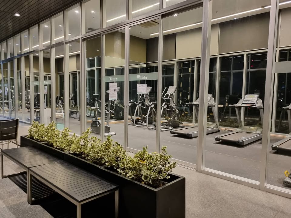 ให้เช่าคอนโดรัชดา ห้วยขวาง : 🔥ให้เช่าด่วน🔥โนเบิล รีวอลฟ์ รัชดา 2 ห้องสวย ดูโปร่งดูกว้างขึ้น ห้องมุม บรรยากาศสงบ อยู่ชั้นเดียวกับส่วนมาก เฟอร์ครบพร้อมอยู่