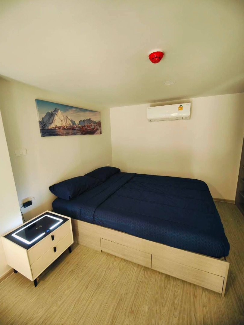 For RentCondoSeri Thai, Ramkhamhaeng Nida : 🔥For Rent Now🔥 Origin Plug & Play Ramkhamhaeng Triple Station. Ideal for those seeking flexible living space.