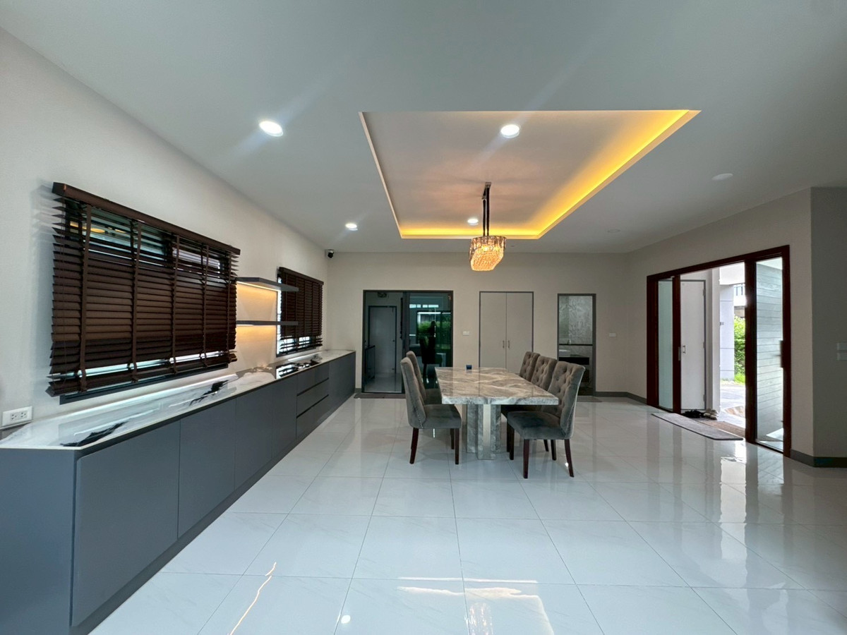 ให้เช่าบ้านบางนา แบริ่ง ลาซาล : ✨[𝐅𝐎𝐑 𝐑𝐄𝐍𝐓] บ้านเช่าใกล้เมกาบางนา เดอะซิตี้บางนา บ้านว่างพร้อมอยู่ 🌳 