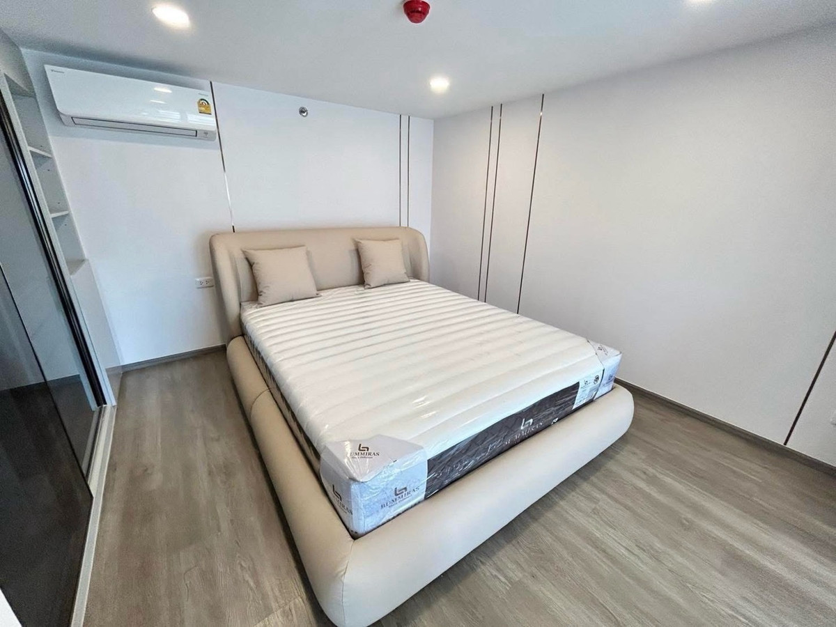 ให้เช่าคอนโดเกษตรศาสตร์ รัชโยธิน : 📍โครงการ : SO Origin Kaset Interchange 
             (โซ ออริจิ้น เกษตร อินเตอร์เชนจ์)

🚝 ใกล้ : BTS สถานีมหาวิทยาลัยเกษตรศาสตร์ 0 เมตร
💵 ราคาเช่า : 29,000 บาท / เดือน