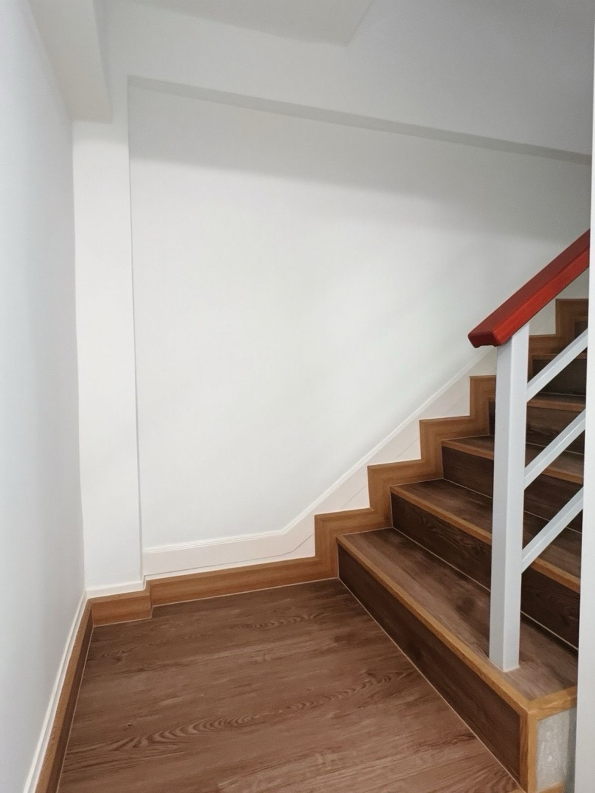 For RentHome OfficeOnnut, Udomsuk : Home office for rent, Sukhumvit 95, Bang Chak, near BTS, distance 100 meters, can register a company.