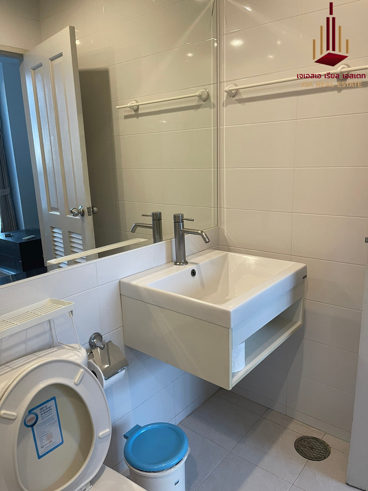 For SaleCondoSathorn, Narathiwat : ✨ For Sale: The Complete Narathiwas Condo ✨ 💰 Only 3,810,000 THB