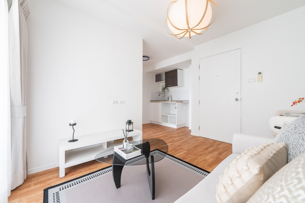 For SaleCondoLadkrabang, Suwannaphum Airport : K-6821 Corner room, newly decorated, near Suvarnabhumi Airport, Condo for sale, Lumpini On Nut, Lat Krabang 2, ready to move in.