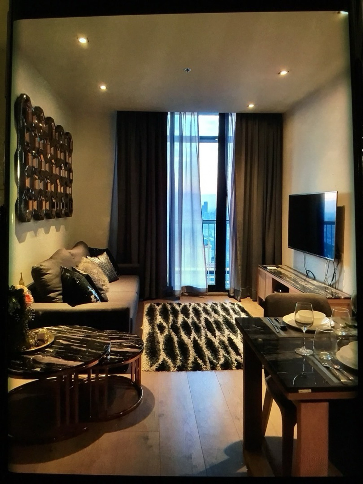 For RentCondoSukhumvit, Asoke, Thonglor : Park Origin Prompong 2 beds unit , High floor , Fully furnished for rent