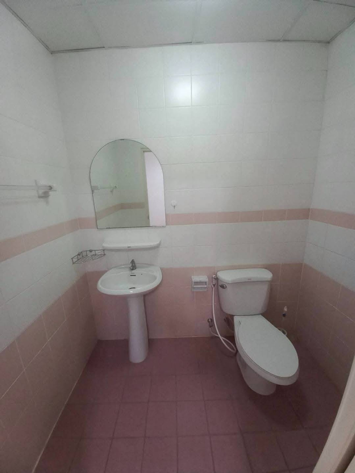 For SaleTownhomePattanakan, Srinakarin : Baan Klang Muang Rama 9 Soi 43 / 3 Bedrooms (For Sale), Baan Klang Muang Rama 9 Soi 43 / 3 Bedrooms (FOR SALE) JANE039