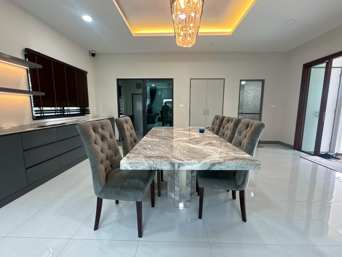 ให้เช่าบ้านบางนา แบริ่ง ลาซาล : ✨[𝐅𝐎𝐑 𝐑𝐄𝐍𝐓] บ้านเช่าใกล้เมกาบางนา เดอะซิตี้บางนา บ้านว่างพร้อมอยู่ 🌳 