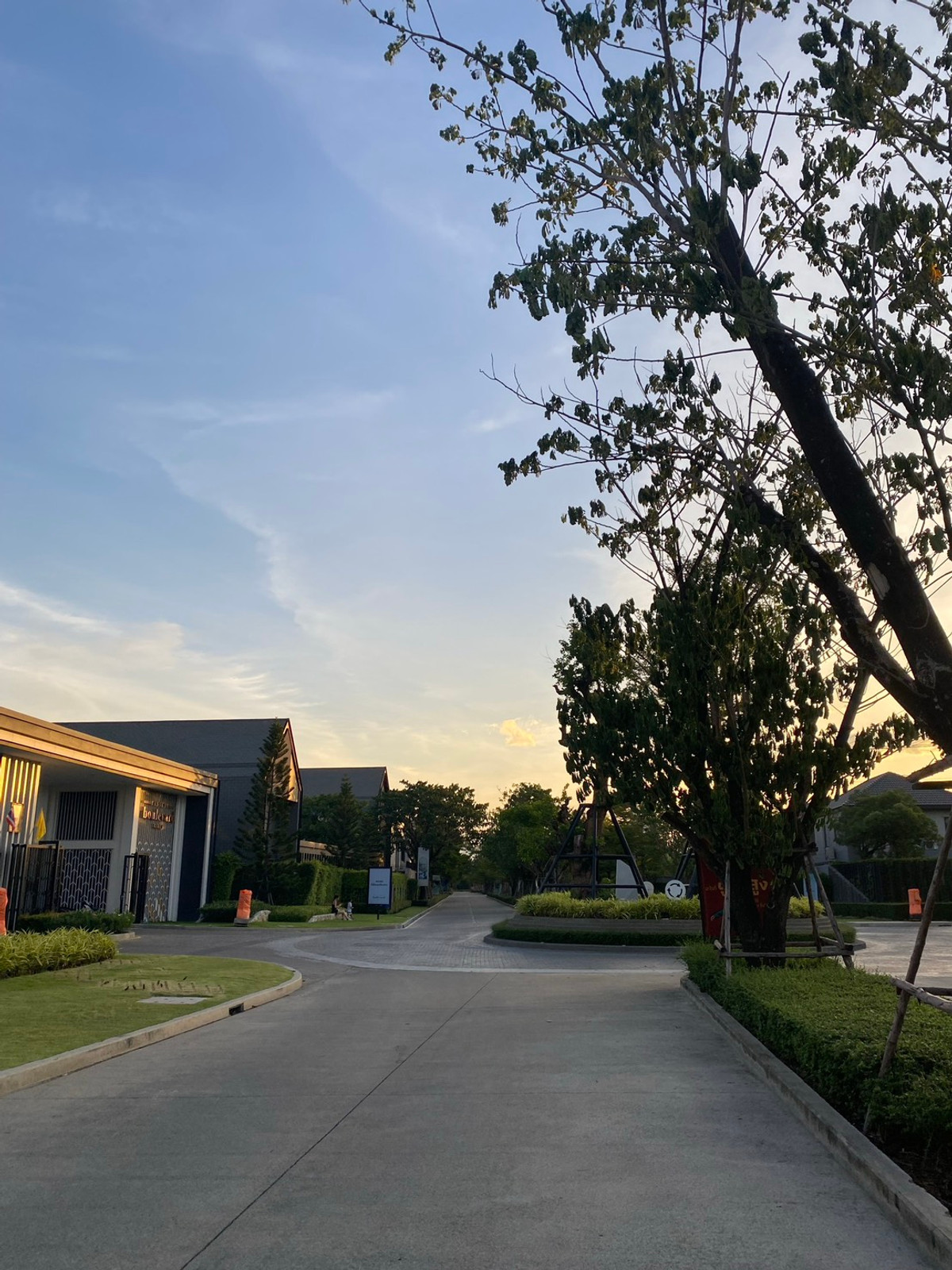 For SaleTownhomePattanakan, Srinakarin : 🔥 Hot Deal! Townhome Rama 9, best price in the project | Ready to move in, new home feel.