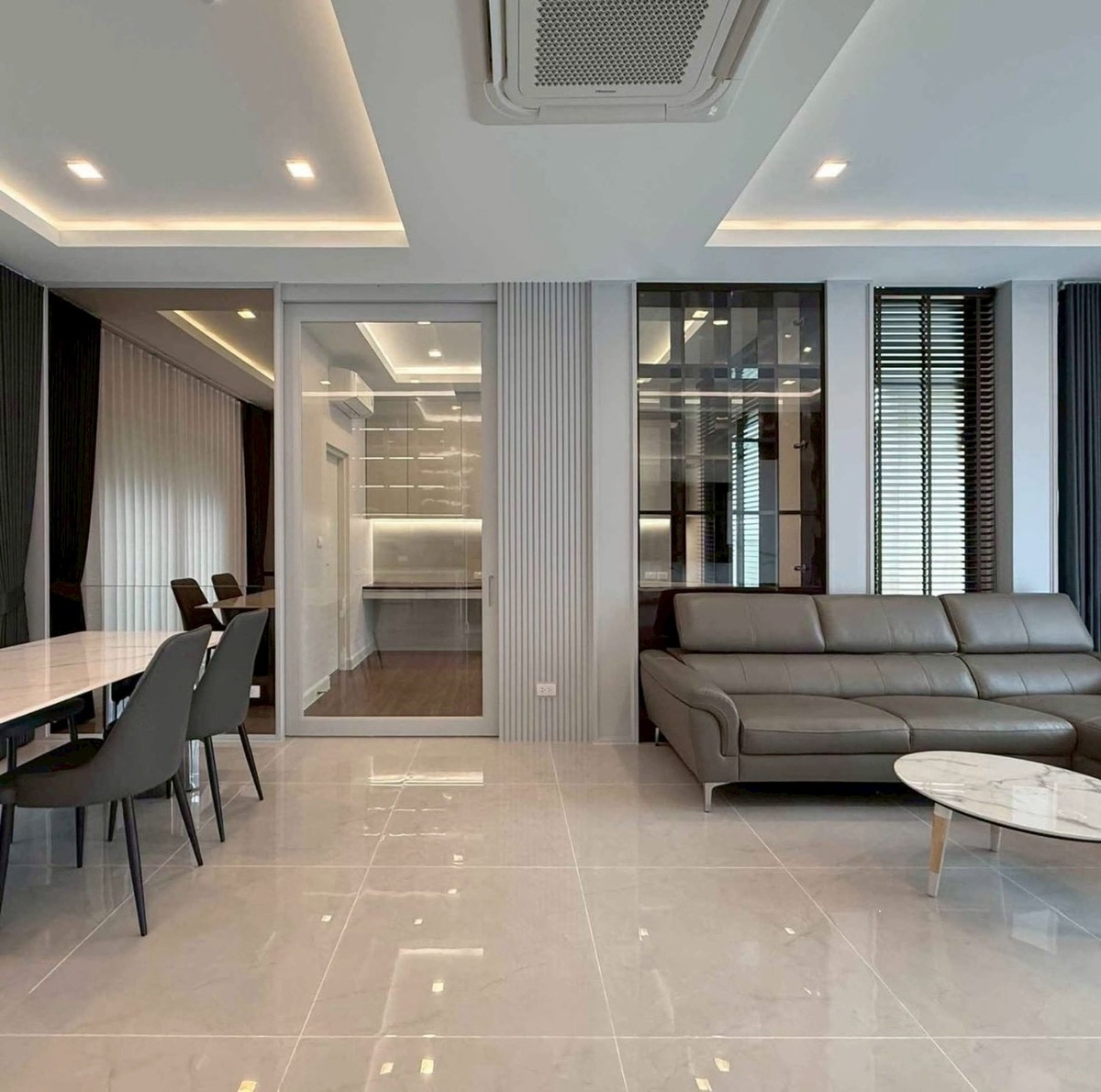 บ้านบางนา แบริ่ง ลาซาล : ✨[ 𝐑𝐄𝐍𝐓/𝐒𝐀𝐋𝐄] เดี่ยวดีไซน์หรู ตกแต่งบิ้วท์อินครบทั้งหลังในสไตล์ที่ทันสมัยและลงตัว บ้านใหม่ไม่เคยมีใครเข้าอยู่🌳