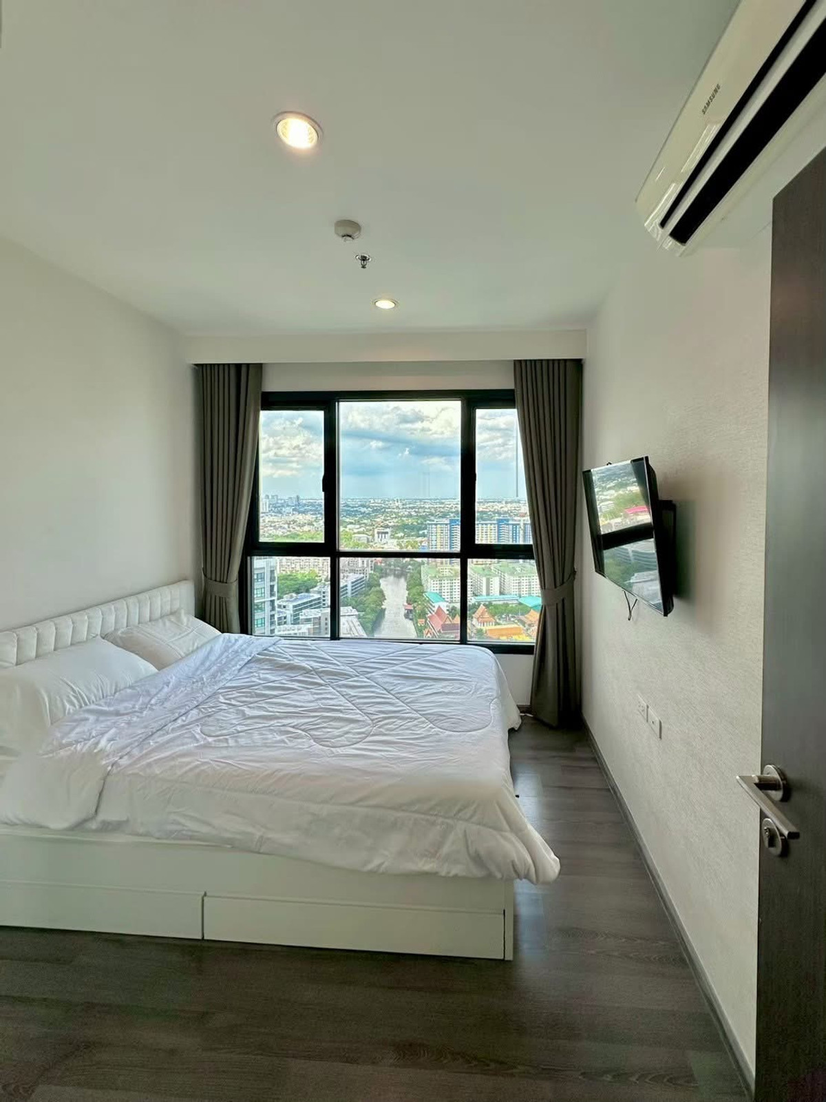 For SaleCondoOnnut, Udomsuk : The Base Park West / 1 Bedroom (SALE WITH TENANT), The Base Park West / 1 Bedroom (sale with tenant) MMK011