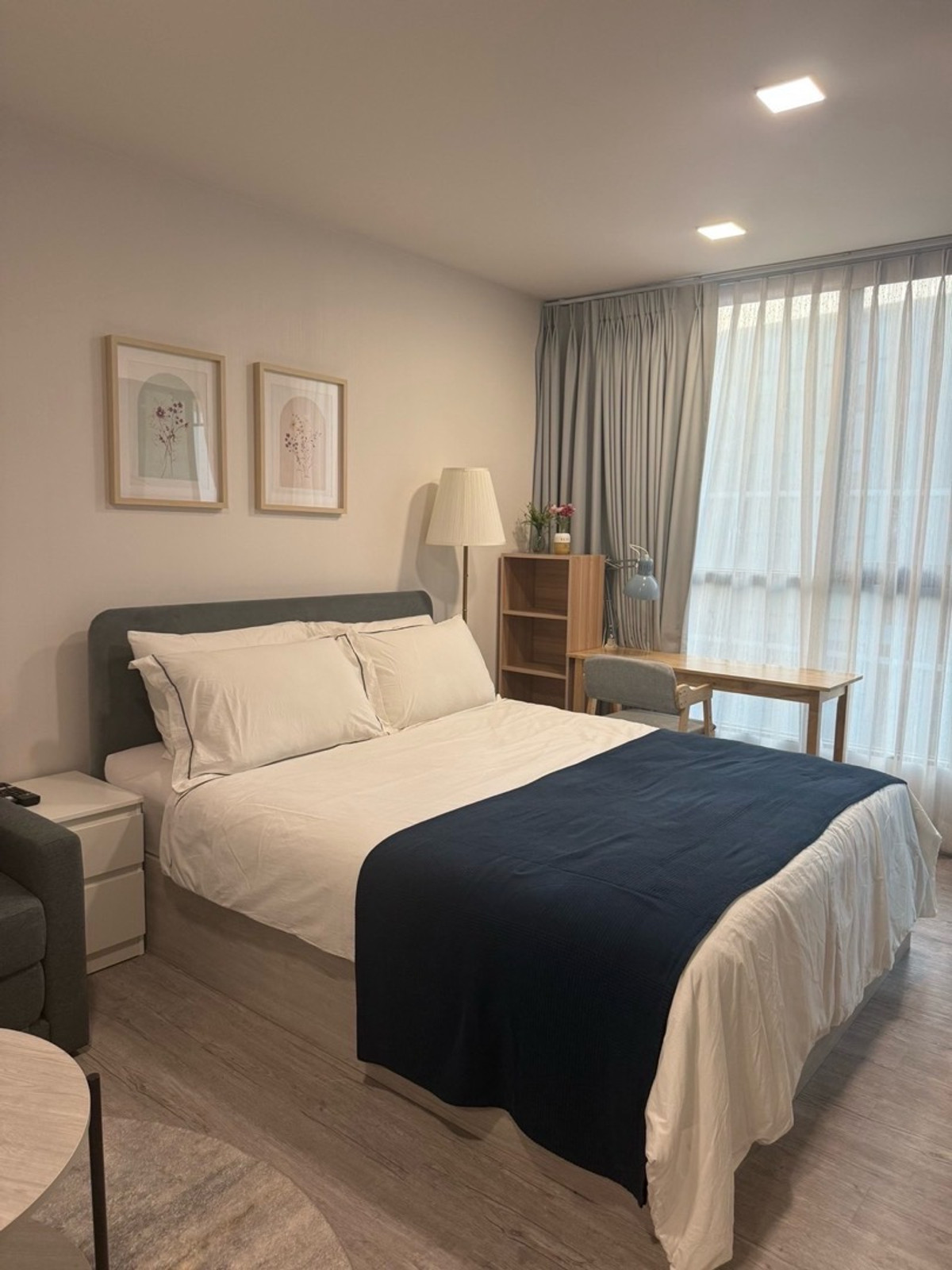 ให้เช่าคอนโดบางนา แบริ่ง ลาซาล : ให้เช่า คอนโด Atmoz Tropicana Bangna (แอทโมซ ทรอปิคาน่า บางนา) ขนาดห้อง : 23 ตร.ม ชั้น : 6 ตึก/อาคาร : D ราคา : 9,000 บาท สถานที่ใกล้เคียง : รถไฟฟ้าสายสีเหลือง