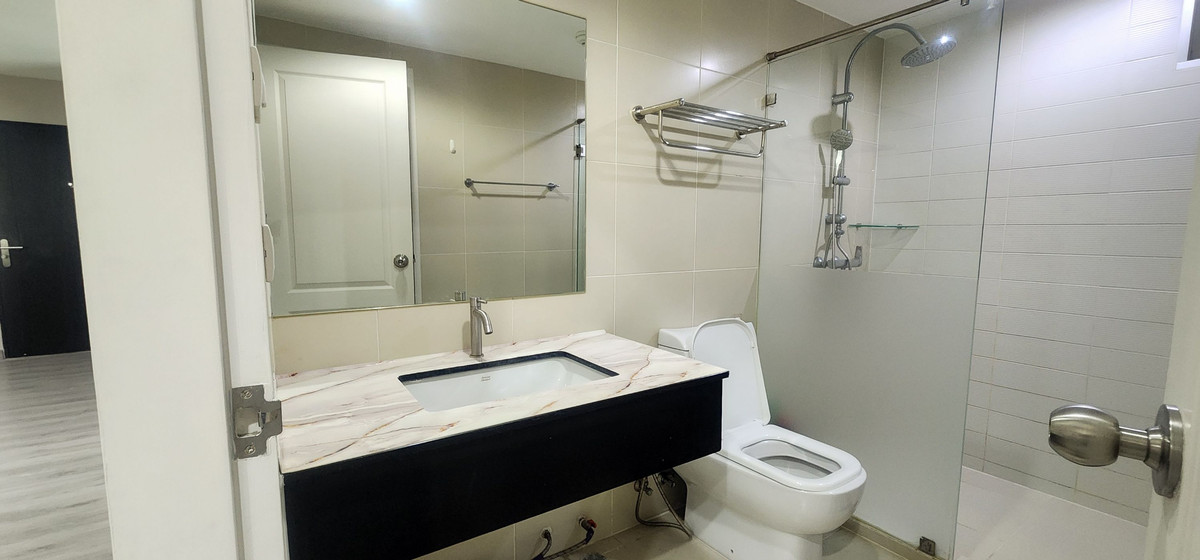 For RentCondoRama9, Petchburi, RCA : !! Beautiful room for rent, Belle Grand Rama 9 Condo, near MRT Rama 9.