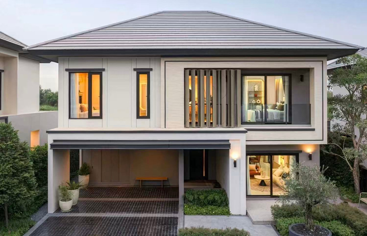 ให้เช่าบ้านบางนา แบริ่ง ลาซาล : บ้านเดี่ยวหรู 4 ห้องนอน - ตกแต่งสวย (สไตล์บ้านโชว์) เช่า 130000 บาท/เดือน