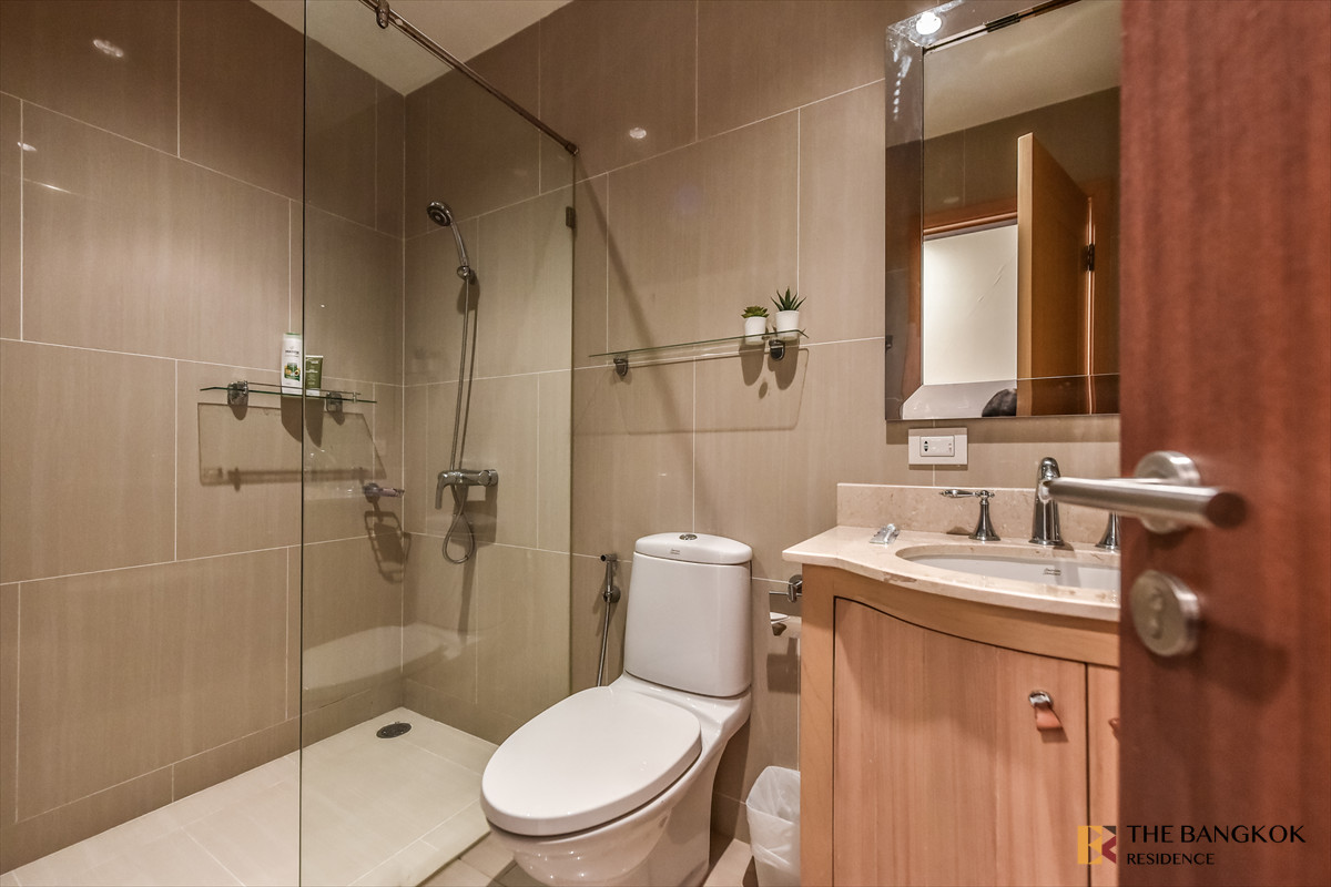 For SaleCondoSathorn, Narathiwat : 🛋️Condo for Sale in Bangkok, Thailand – The Empire Place near BTS Chong Nonsi 20.45M , 3 Bedroom Rare Unit at a Great Price