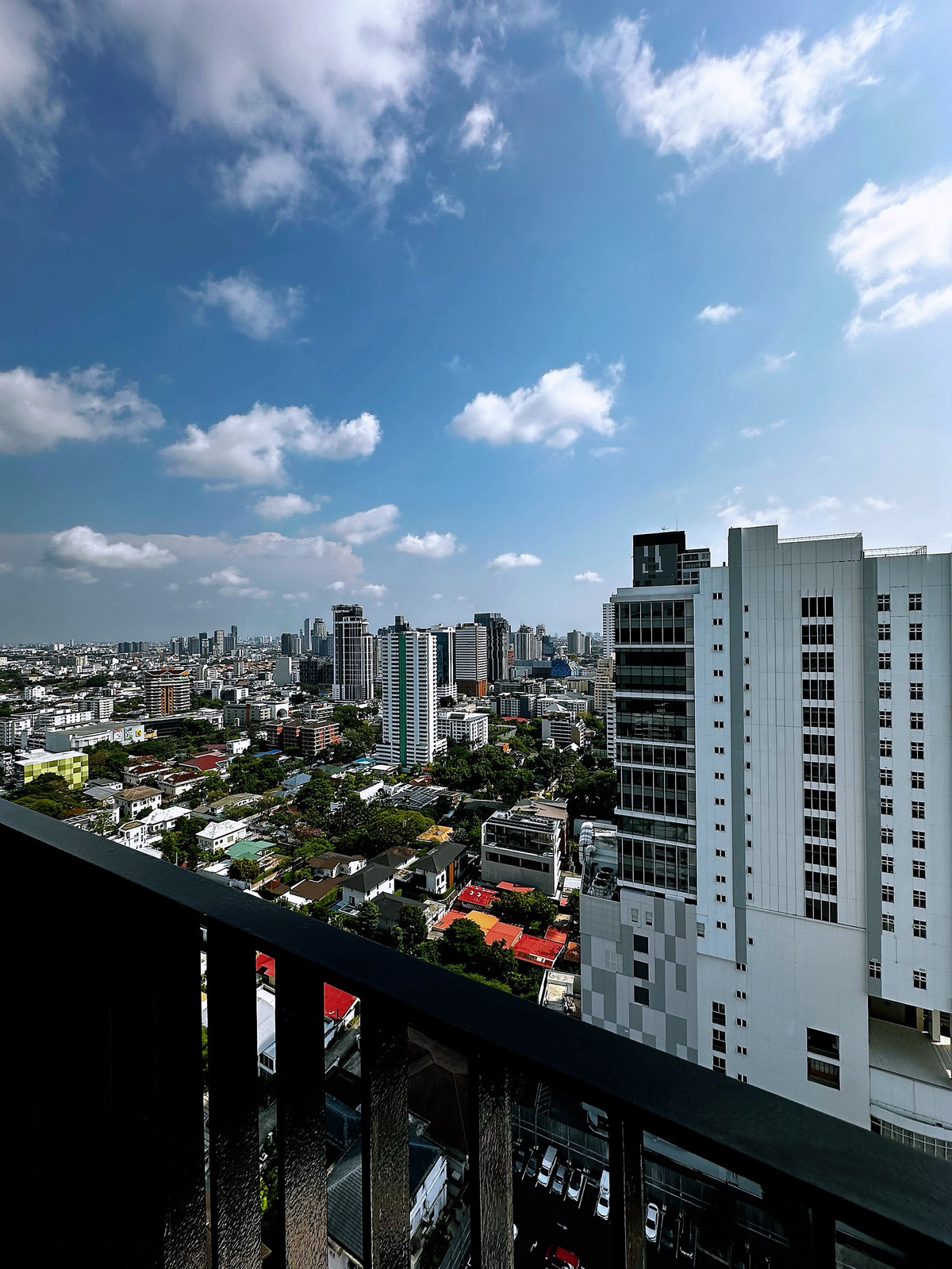 For RentCondoSukhumvit, Asoke, Thonglor : !! Beautiful room for rent, Condo HQ Thonglor, near BTS Thonglor.